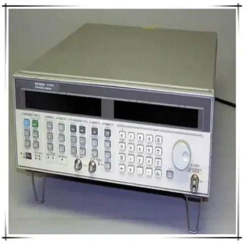 Agilent 83752A high-frequency signal generator, frequency range10 MHz - 20 GHz