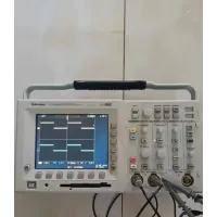 Tektronix TDS 3052B Digital Oscilloscope